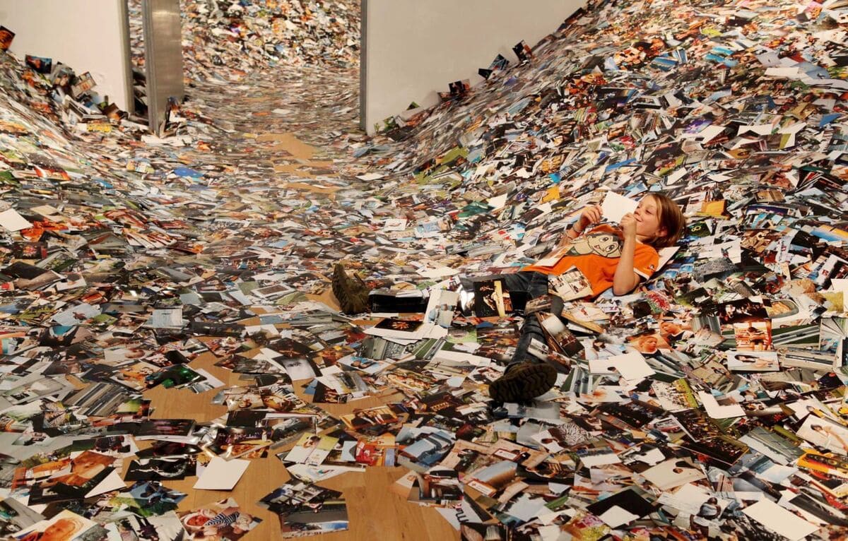 De Erik Kessels. Texto de Maite Russi